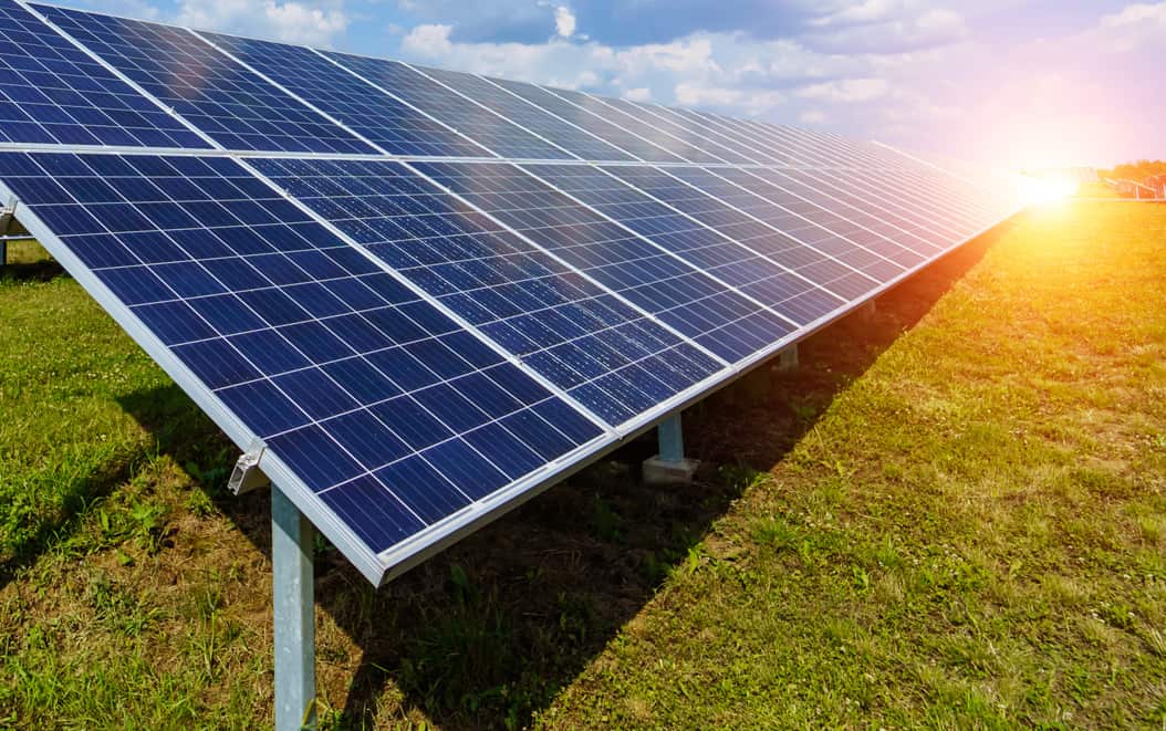 Paneles solares y sus ventajas en el sector industrial